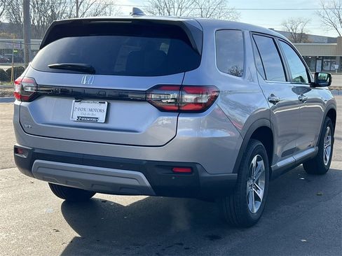 New 2025 Honda Pilot EX-L image 9