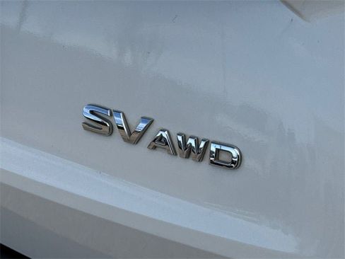 Used 2021 Nissan Rogue SV image 10