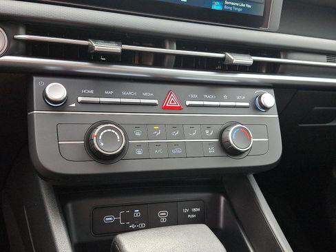 New 2026 Hyundai Tucson SE image 11