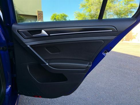Used 2019 Volkswagen Golf R 4-Door AWD/4WD image 32