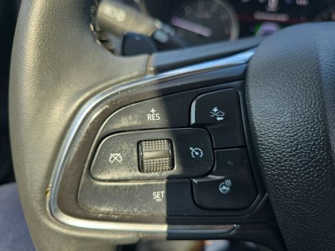 Used 2023 Buick Envision Essence FWD image 29