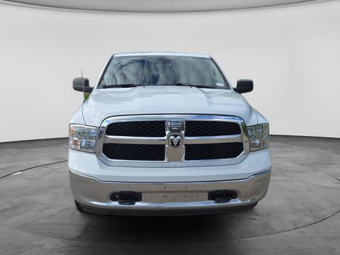 Used 2022 RAM 1500 Classic SLT AWD/4WD image 4