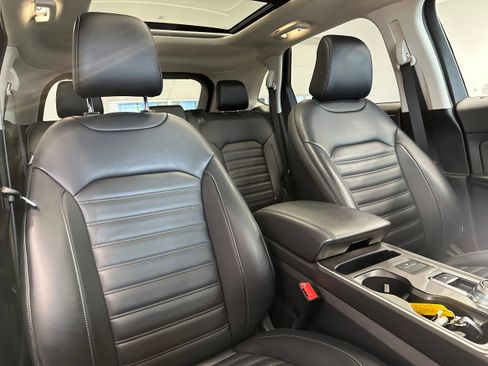 Used 2023 Ford Edge SEL w/ Convenience Package image 15