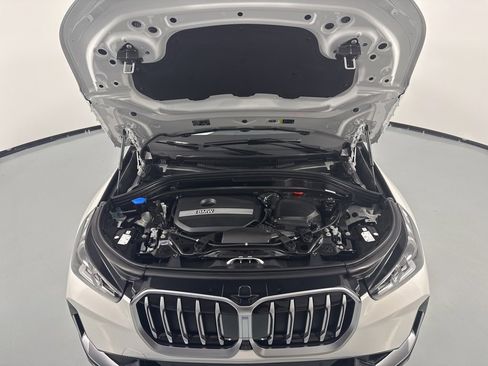 Certified 2025 BMW X1 xDrive28i w/ Technology Package image 16