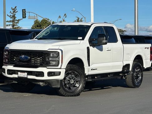 Used 2024 Ford F250 Lariat w/ Sport Appearance Package image 9
