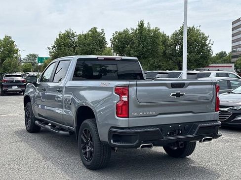 Used 2025 Chevrolet Silverado 1500 LT Trail Boss w/ Convenience Package II AWD/4WD image 4