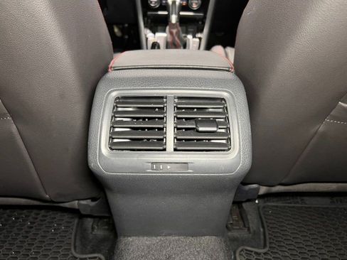 Used 2019 Volkswagen GTI Autobahn image 28