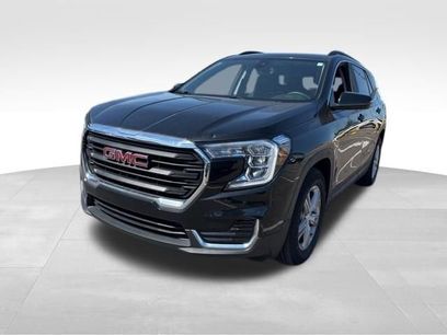 Used 2023 GMC Terrain SLE w/ Driver Convenience Package