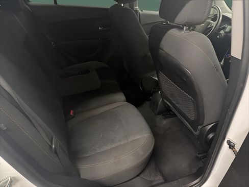 Used 2019 Chevrolet Trax LS w/ Tint and Cruise Package FWD image 13