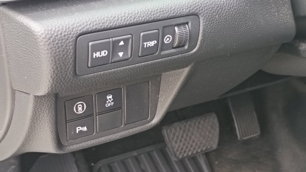 Used 2018 Honda Accord Touring image 17