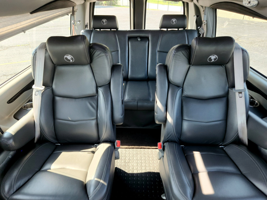 Used 2020 Chevrolet Express 2500 Extended w/ Enhanced Convenience Package RWD image 6