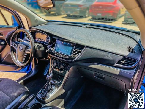 Used 2018 Buick Encore Sport Touring AWD/4WD image 30