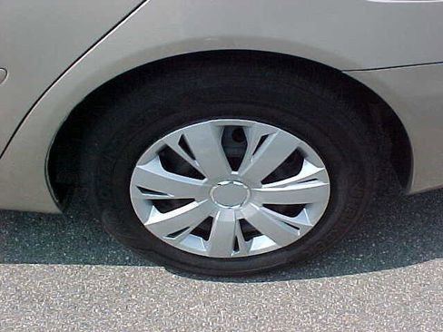 Used 2006 Toyota Camry LE image 6