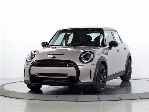 Used 2023 MINI Cooper S image 4