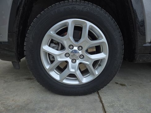 Used 2023 Jeep Compass Limited w/ Elite Group image 10