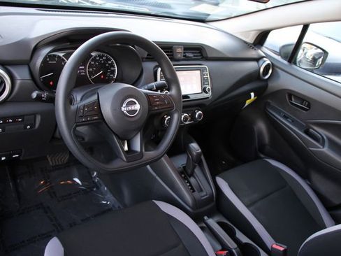 Used 2025 Nissan Versa S w/ S Plus Package image 5