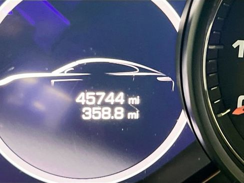 Used 2021 Porsche Panamera 4S w/ Premium Package image 3