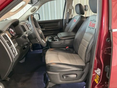 Used 2019 RAM 1500 Express w/ Express Value Package image 3