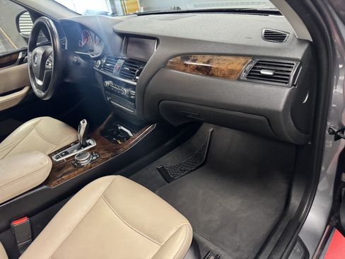 Used 2016 BMW X3 sDrive28i RWD image 13