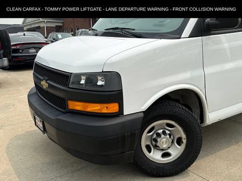 Used 2021 Chevrolet Express 3500 RWD image 20