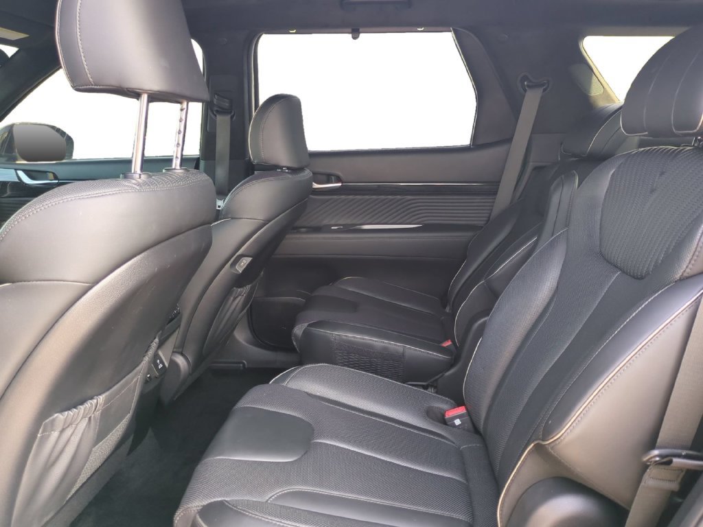 Used 2023 Hyundai Palisade Calligraphy w/ Cargo Package AWD/4WD image 17