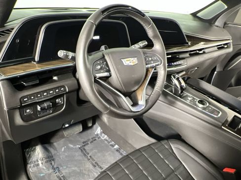 Used 2024 Cadillac Escalade Sport Platinum AWD/4WD image 11