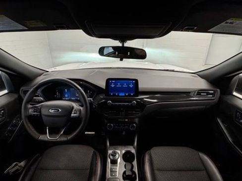 Used 2023 Ford Escape ST-Line AWD/4WD image 16