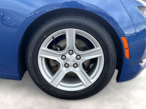 Used 2022 Chevrolet Camaro LT RWD image 13