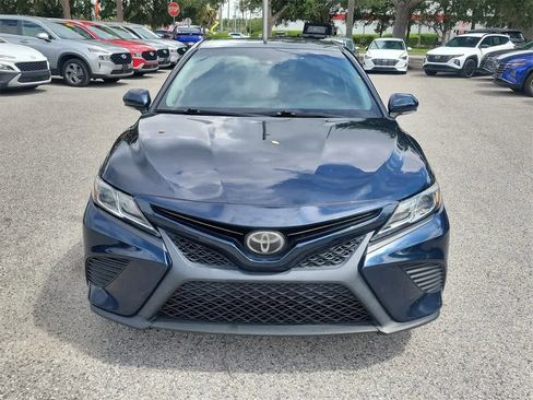 Used 2018 Toyota Camry L image 8