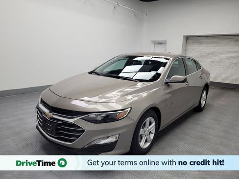 Used 2024 Chevrolet Malibu LT image 1