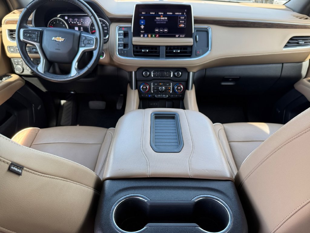 Used 2021 Chevrolet Tahoe Premier w/ Premium Package AWD/4WD image 14