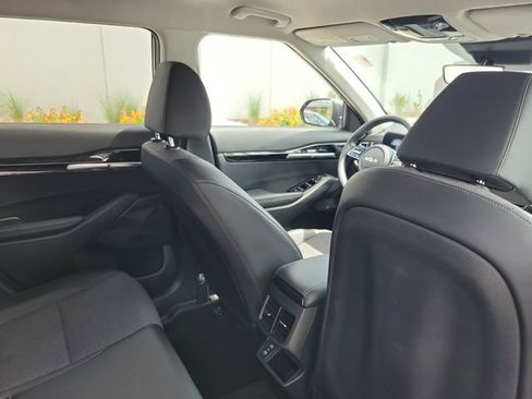Used 2024 Kia Seltos S FWD image 31