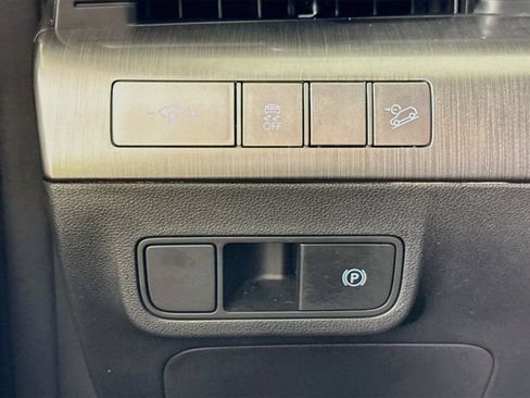Certified 2024 Hyundai Kona SEL FWD image 34