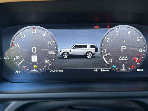 New 2026 Land Rover Defender 110 X AWD/4WD image 21