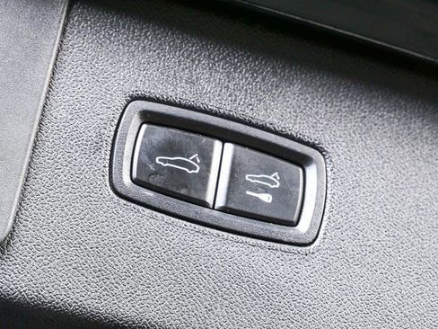 Certified 2023 Porsche Cayenne GTS image 33