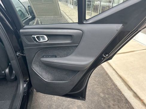 Certified 2025 Volvo XC40 B5 Plus image 12