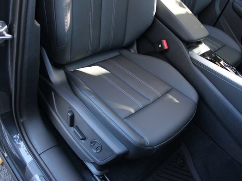 Used 2025 Audi Q5 Premium Plus w/ Premium Plus AWD/4WD image 26