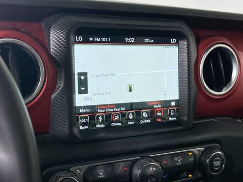 Used 2018 Jeep Wrangler Unlimited Rubicon image 13