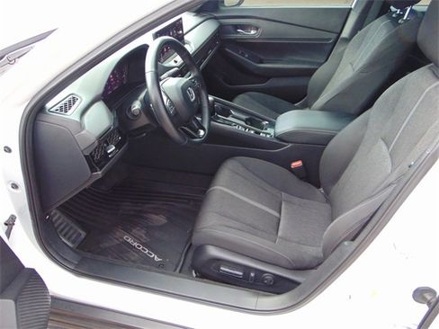 Used 2024 Honda Accord Sport image 10