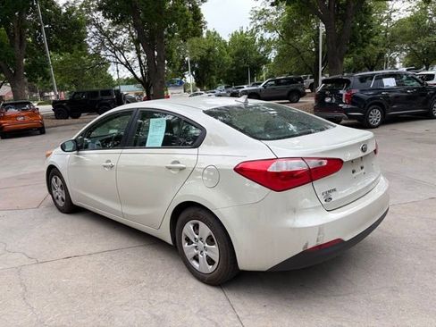 Used 2015 Kia Forte LX FWD image 5
