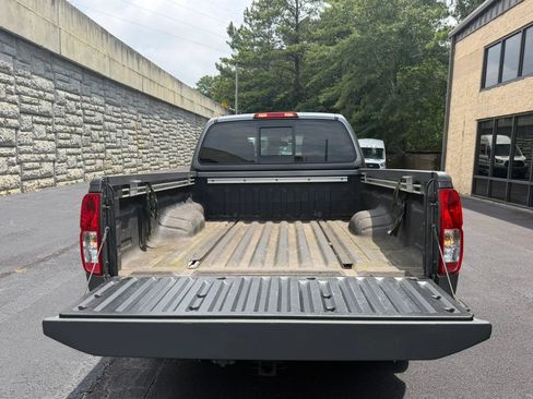 Used 2017 Nissan Frontier SL AWD/4WD image 34