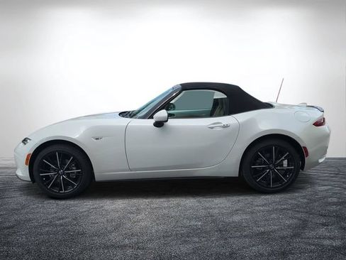 New 2026 MAZDA MX-5 Miata Grand Touring RWD image 32