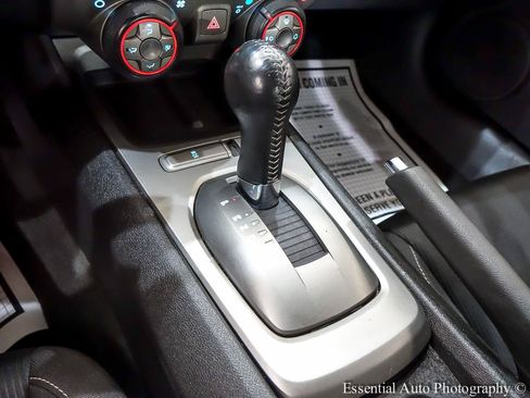 Used 2015 Chevrolet Camaro LT RWD image 22