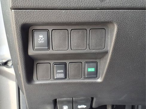 Used 2019 Nissan Rogue Sport S AWD/4WD image 18