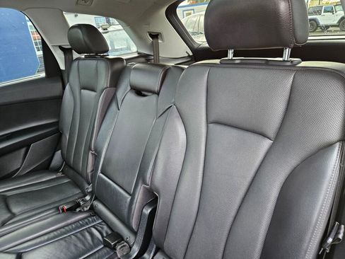 Used 2017 Audi Q7 3.0T Premium Plus w/ Premium Plus Package image 15