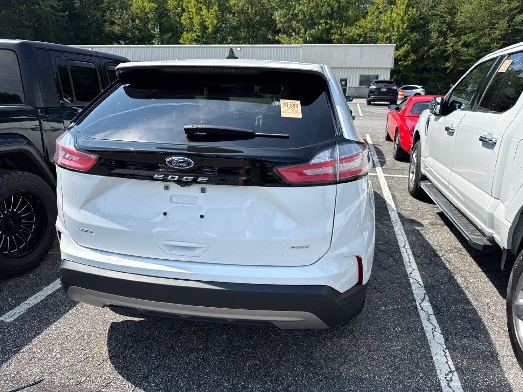 Used 2024 Ford Edge SEL AWD/4WD image 13