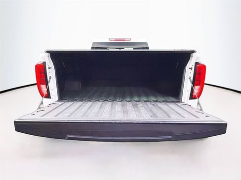 Used 2020 GMC Sierra 1500 SLE w/ SLE Value Package AWD/4WD image 14