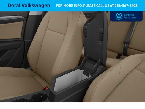 Used 2021 Volkswagen Jetta SE w/ SE Cold Weather Package image 10