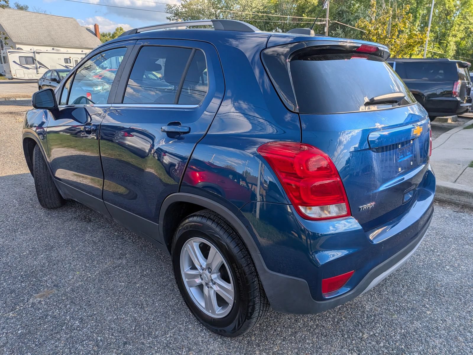Used 2020 Chevrolet Trax LT FWD image 3