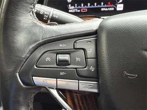 Used 2022 Cadillac Escalade ESV Premium Luxury image 21